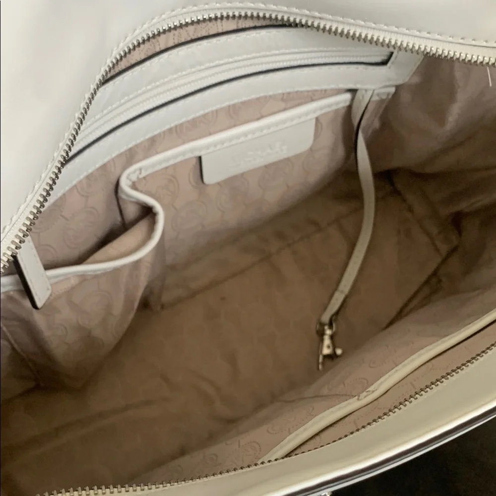 Michael Kors Silver and White Tote Bag with Geometric Design
